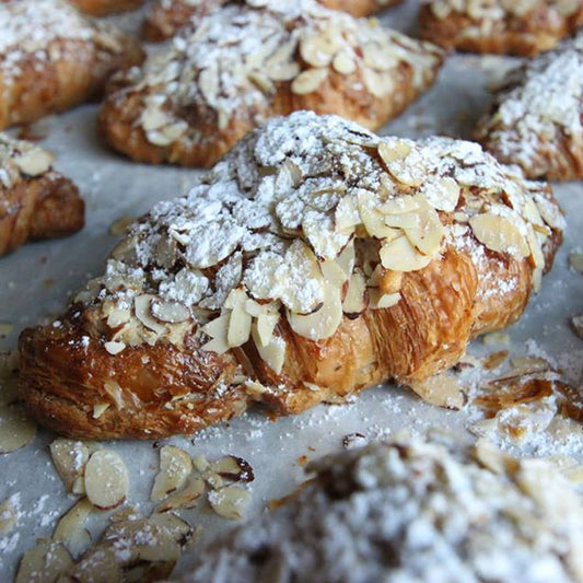 ALMOND CROISSANT
